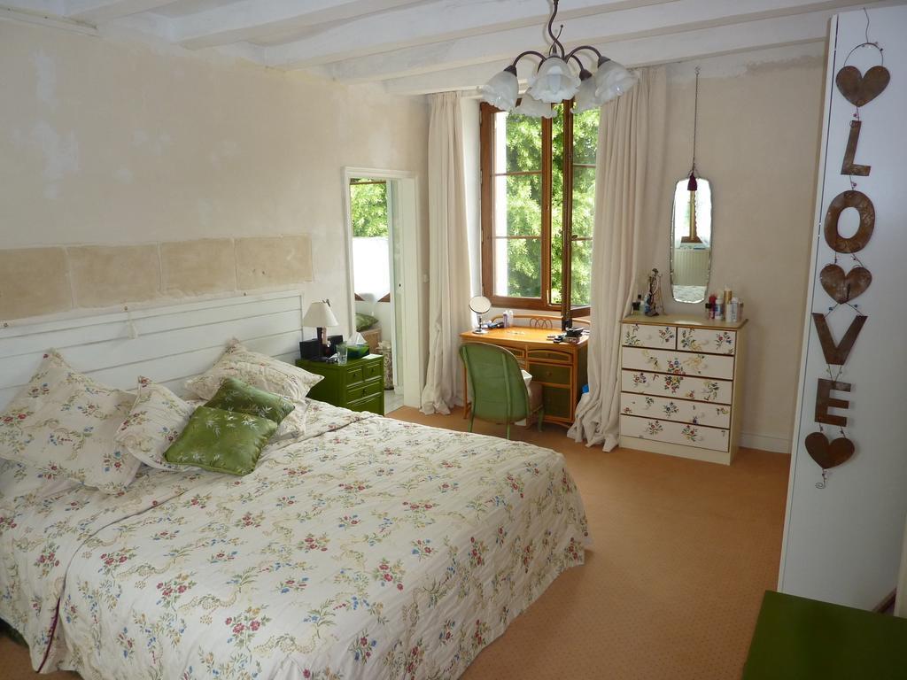 La Cle Des Jardins Bed & Breakfast Nouâtre Rom bilde