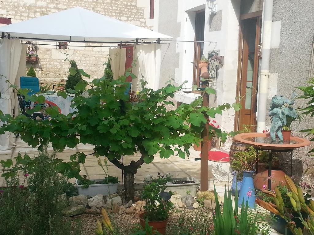 La Cle Des Jardins Bed & Breakfast Nouâtre Eksteriør bilde